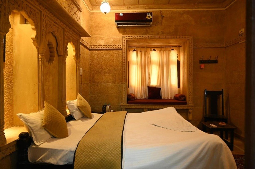 Golden Arch Royal Deluxe Room